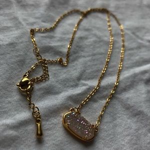 Cute necklace (Kendra Scott Dupe)